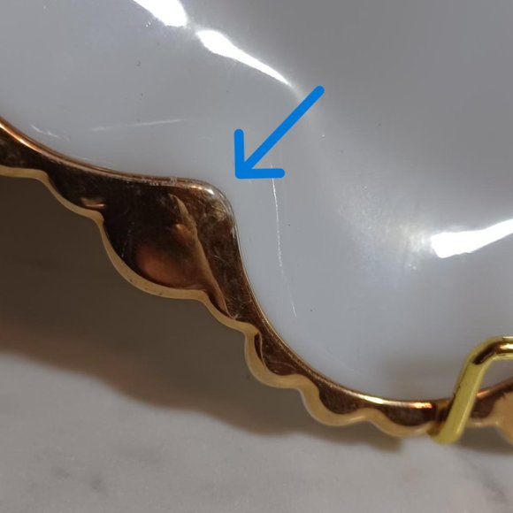 Vintage Anchor Hocking White Milk Glass Divided Serving Plate with Gold Trim - Picture 5 of 5